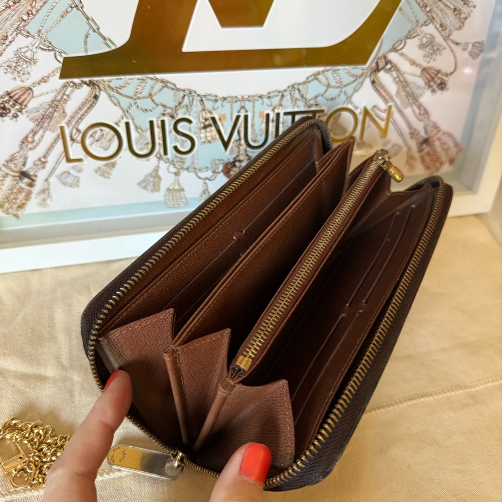 Louis Vuitton Monogram Large Zipper Wallet Purse - Picture 8 of 16